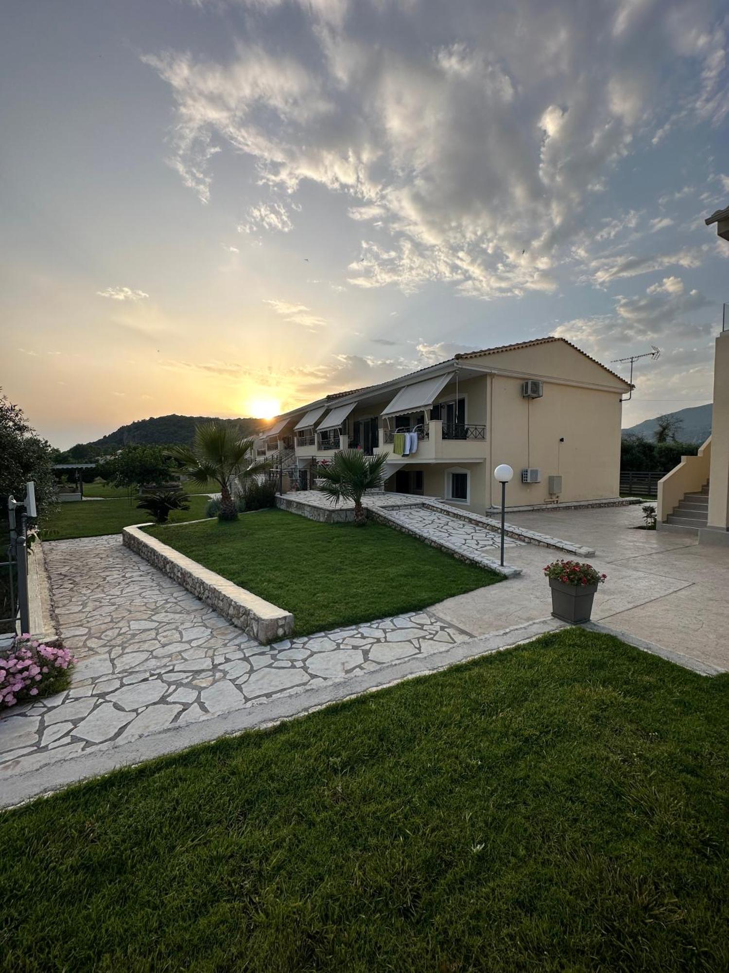 Apartments Villa Rania เปร์ดีกา ภายนอก รูปภาพ