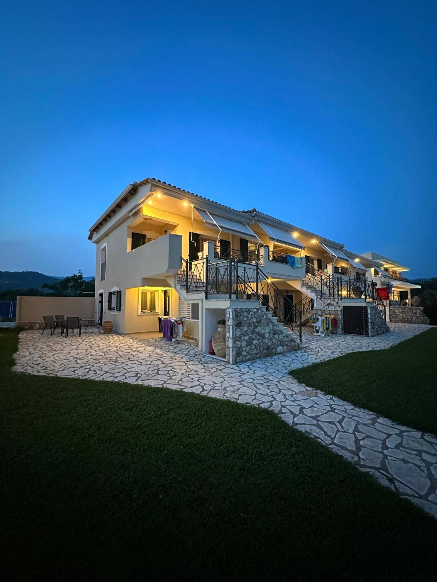 Apartments Villa Rania เปร์ดีกา ภายนอก รูปภาพ