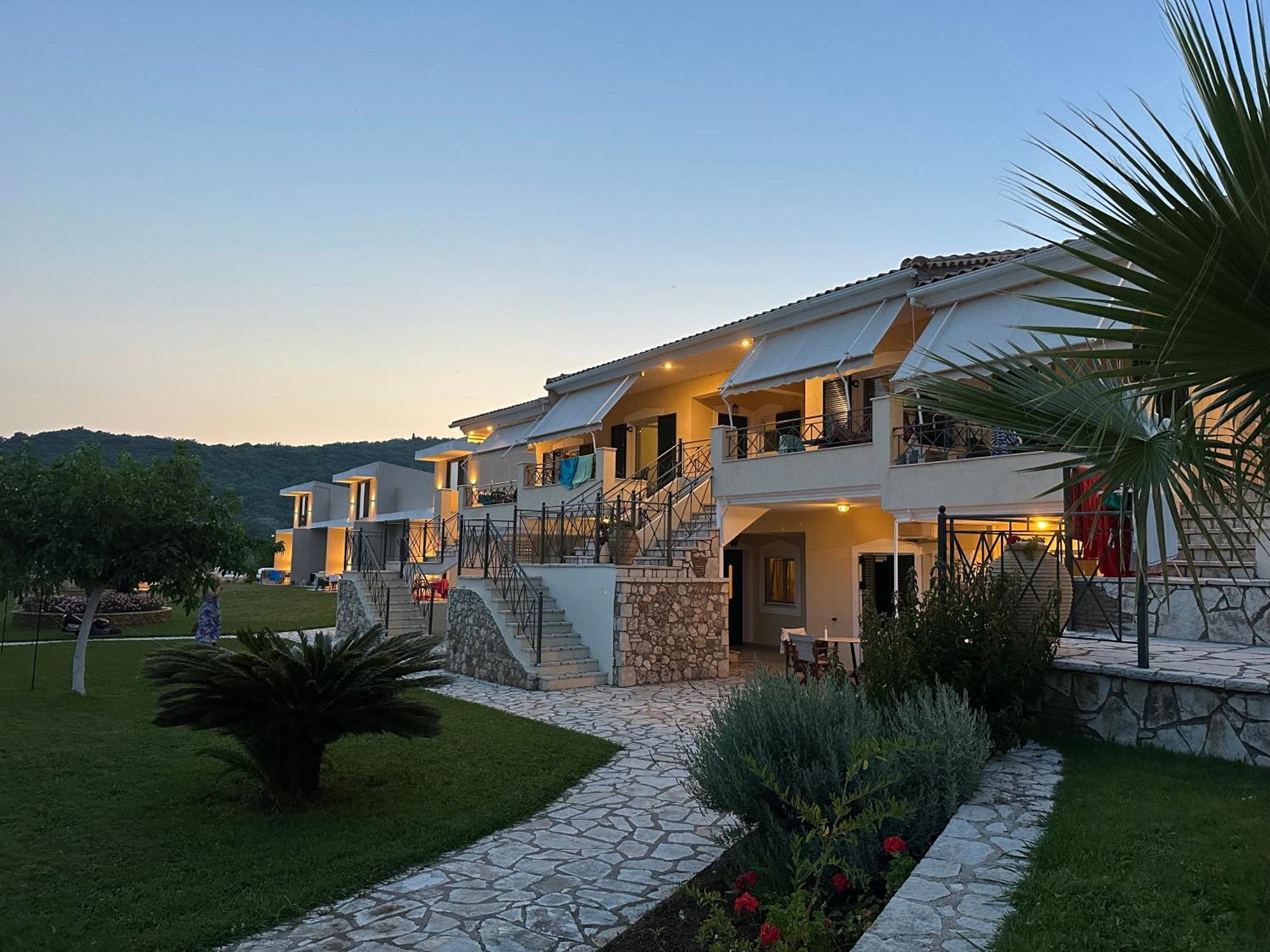 Apartments Villa Rania เปร์ดีกา ภายนอก รูปภาพ
